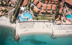 Cala Petrosa Resort